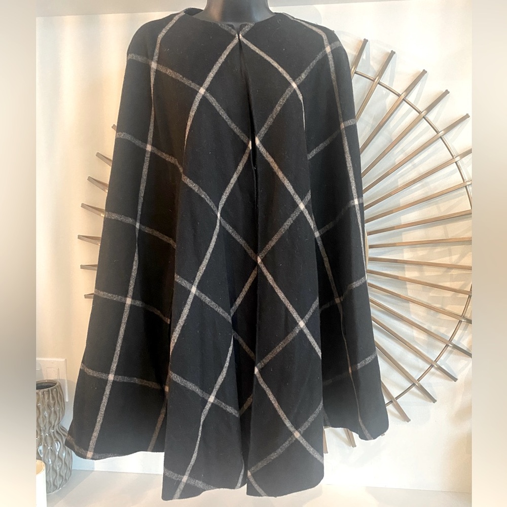 Wool Cape , black and tan